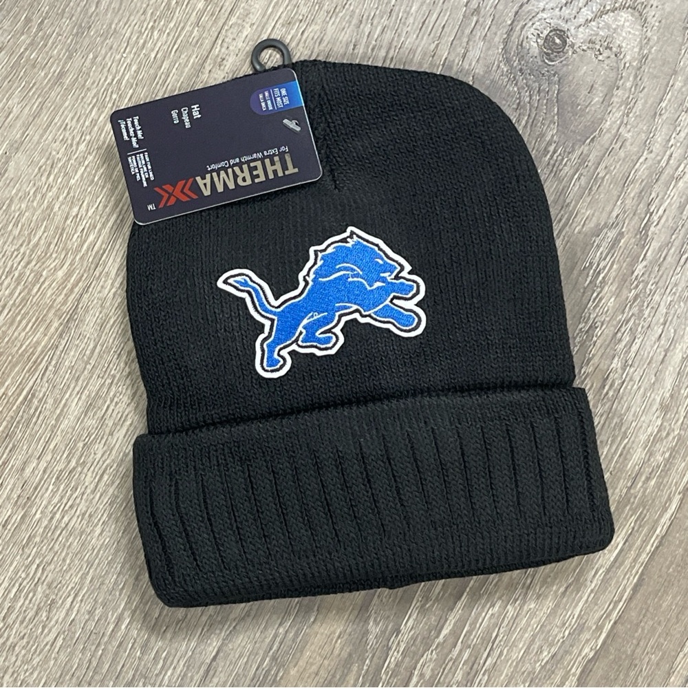 Black Knit Beanie with Blue Detroit Lions Logo - Picture 3 of 3